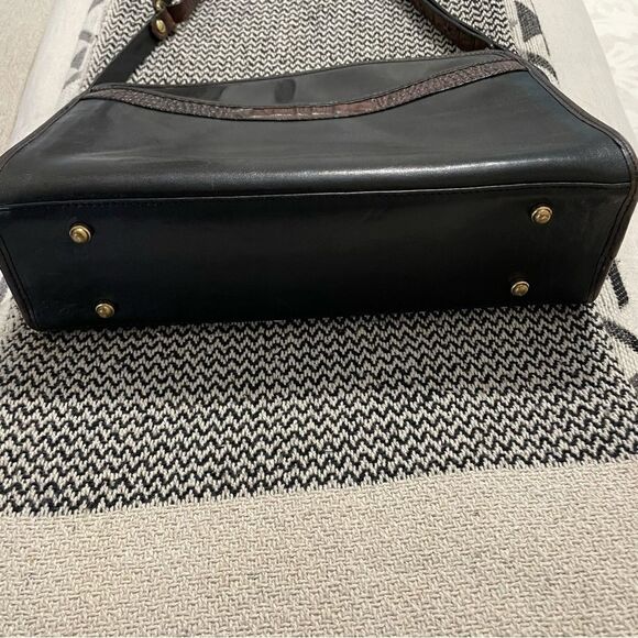 Brahmin Vintage Black Leather/Brown Croc Trim Shoulder/Crossbody Bag - Picture 4 of 11